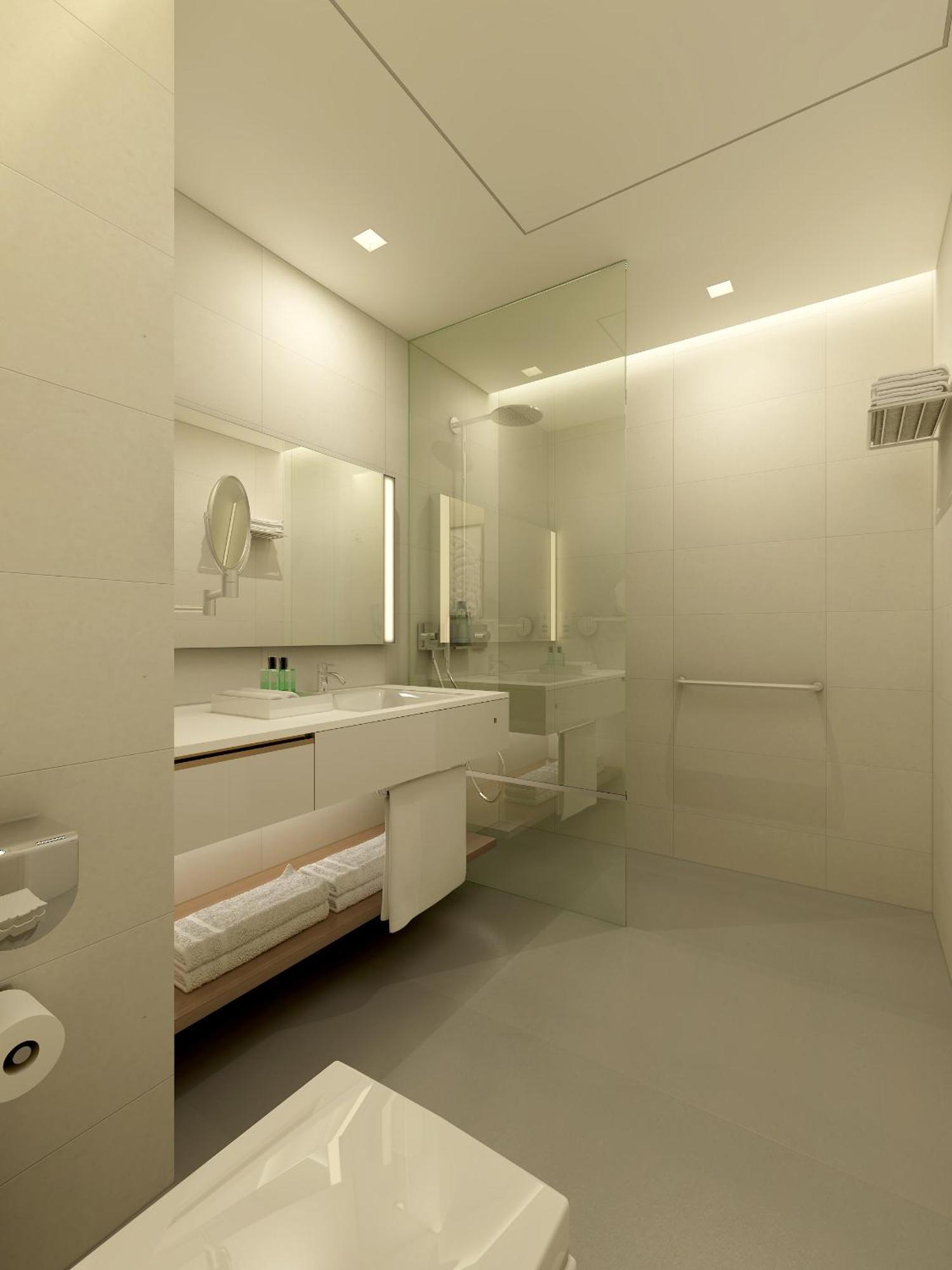 Novotel Airport 4*