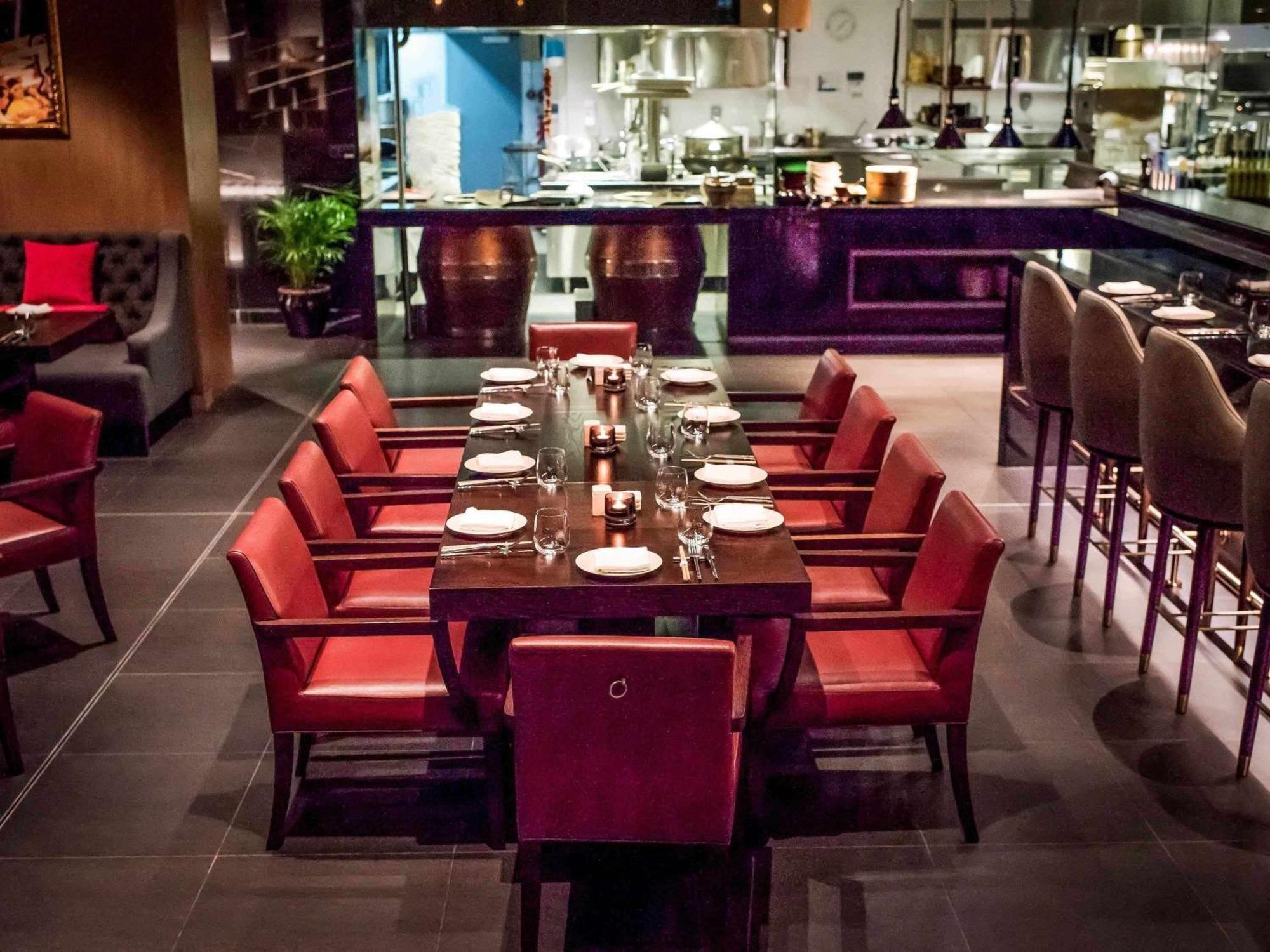 Hotel Novotel Airport 4*