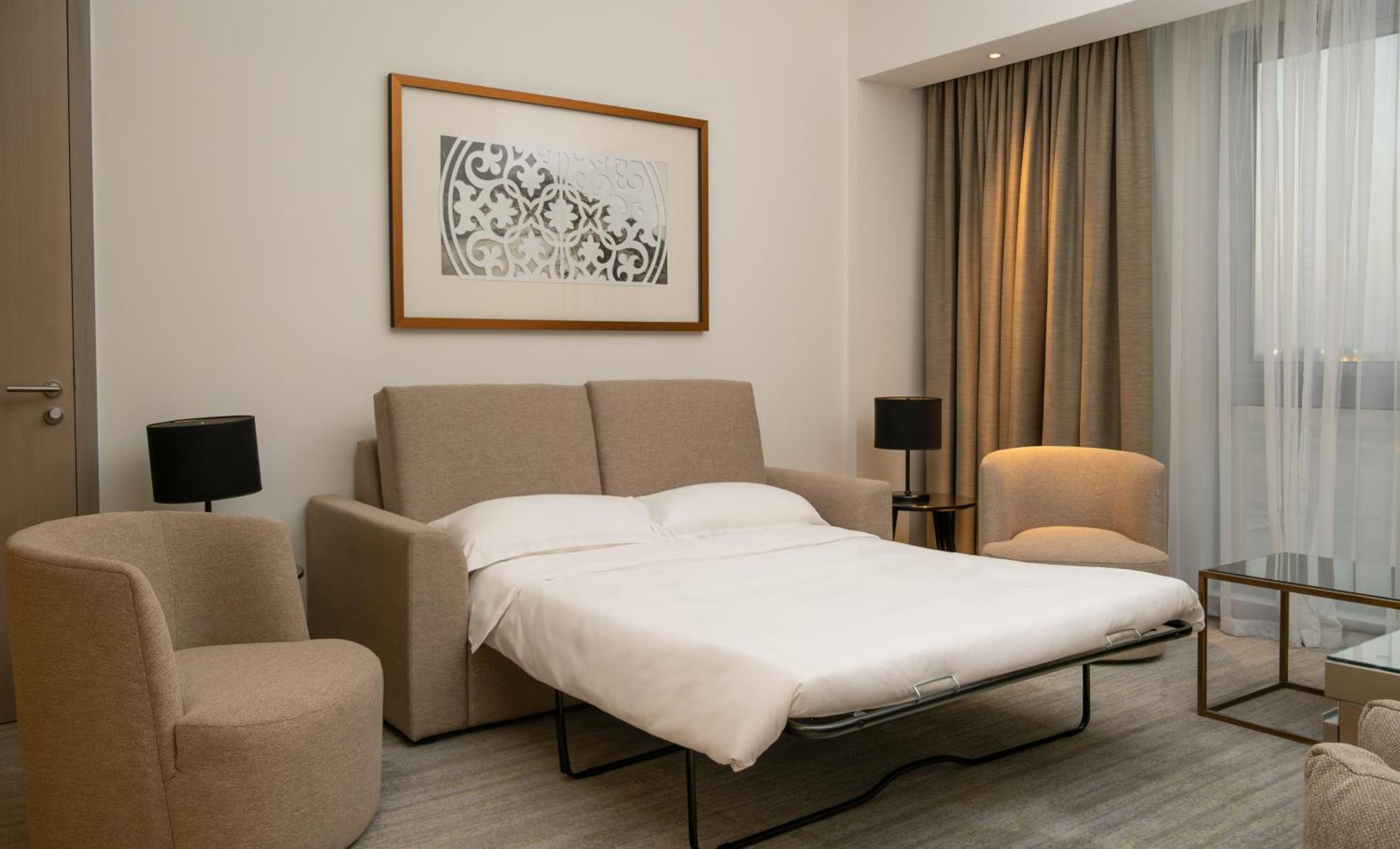 Hotel Novotel Airport 4*